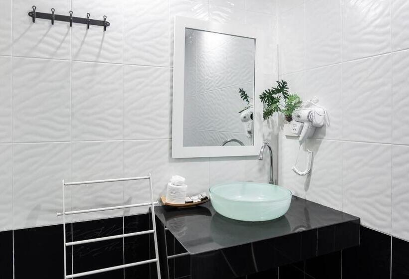 ホテル Chaantalay