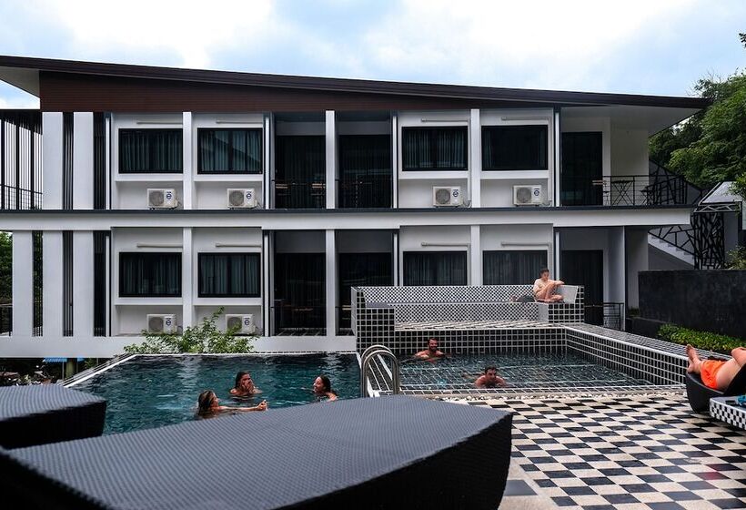 ホテル Chaantalay