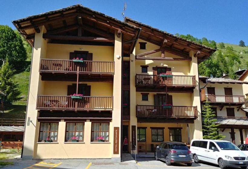 בית מלון כפרי Chalet Seggiovia