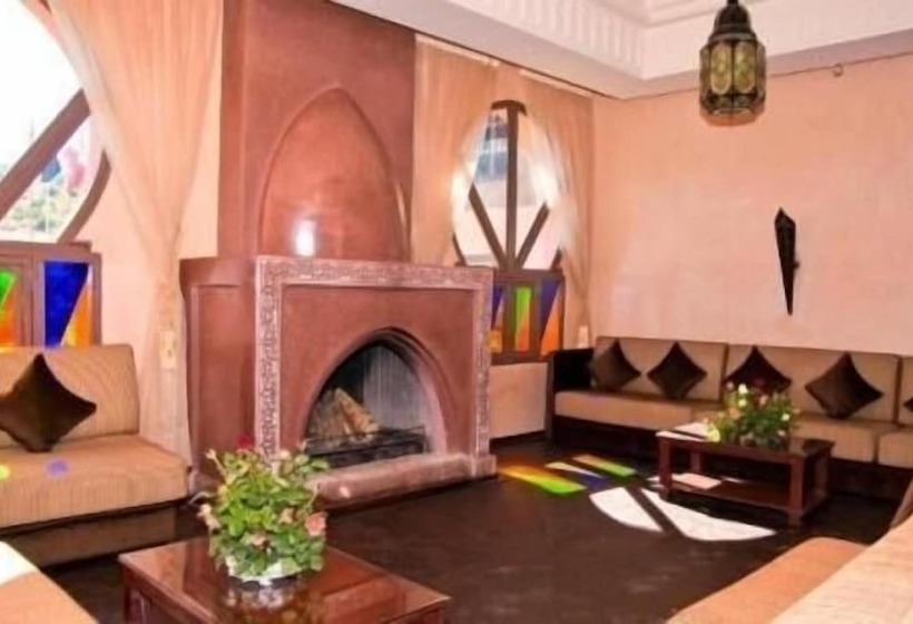 فندق Chems Du Lac
