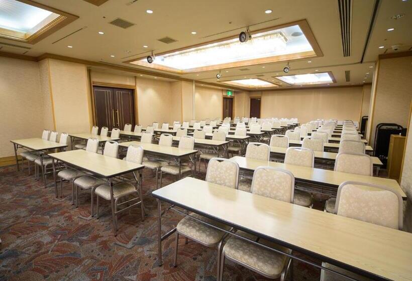 酒店 Claiton Esaka