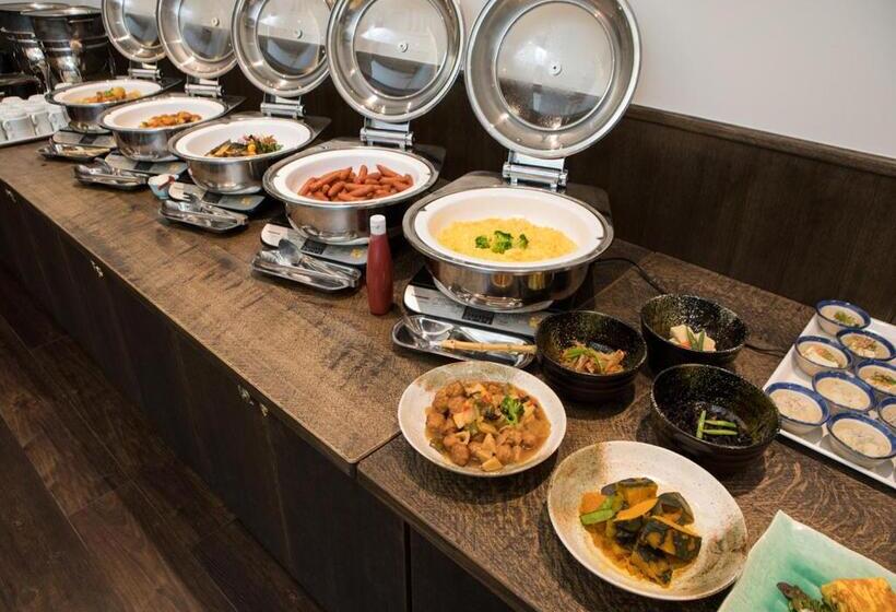 酒店 Claiton Esaka