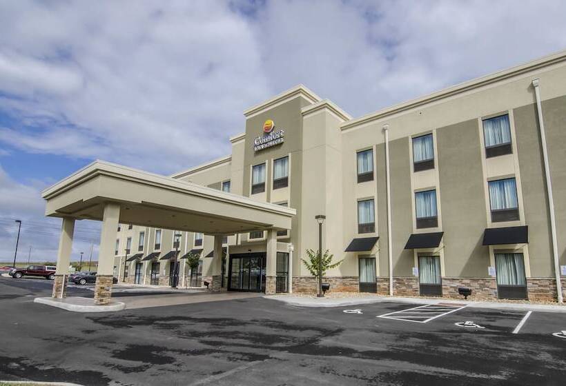 فندق Comfort Inn & Suites Lynchburg Airport   University Area