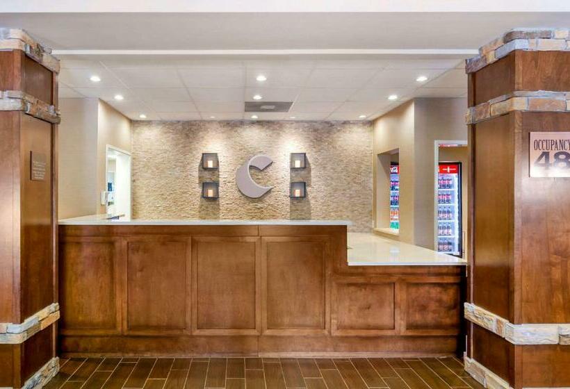 فندق Comfort Inn & Suites Lynchburg Airport   University Area