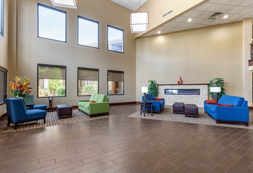 هتل Comfort Inn Warner Robins   Robins Air Force Base Area