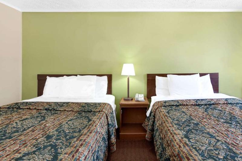 호텔 Days Inn and Suites Sugar Land Stafford