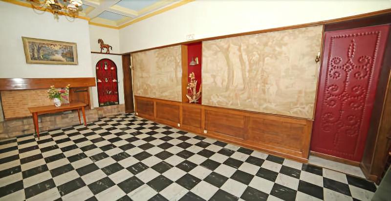 Отель De France