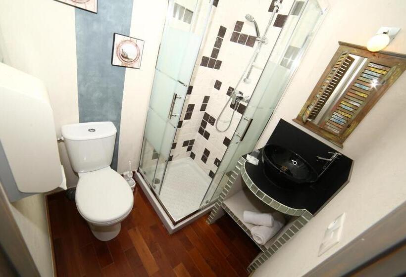 Отель De France