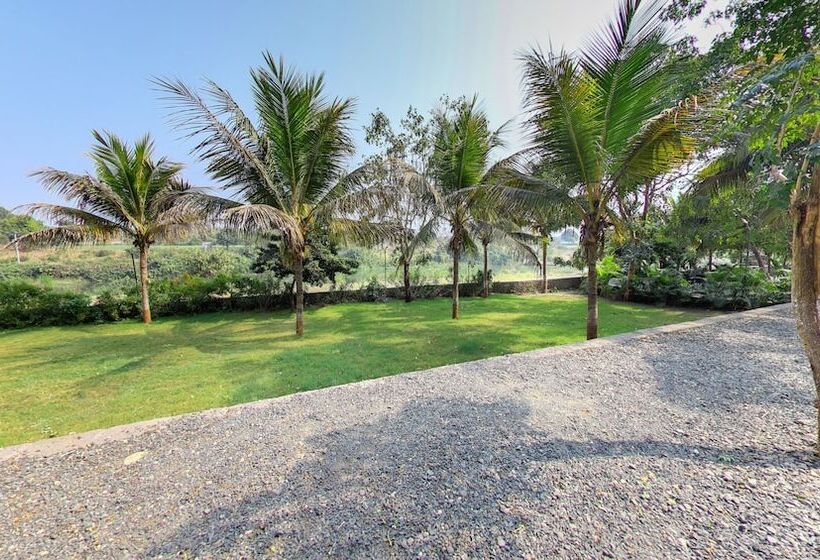 فندق Gir Vanvaso Resort