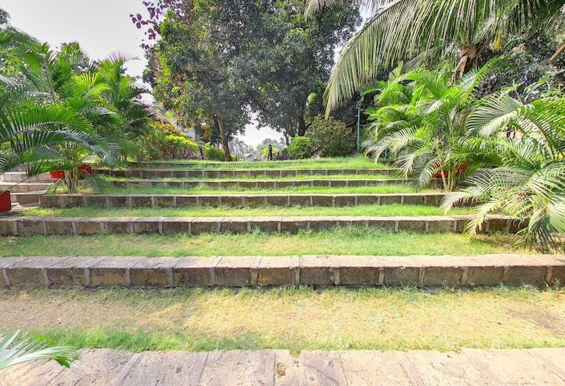 فندق Gir Vanvaso Resort