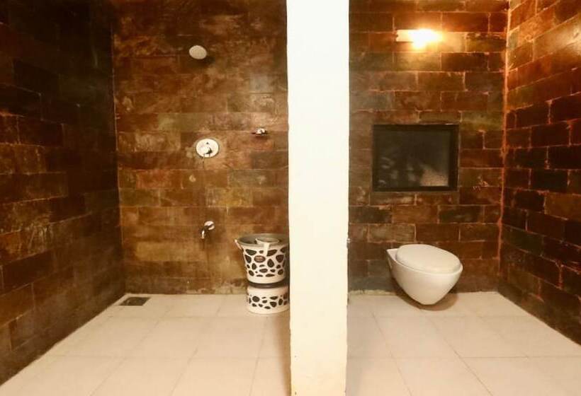 فندق Gir Vanvaso Resort