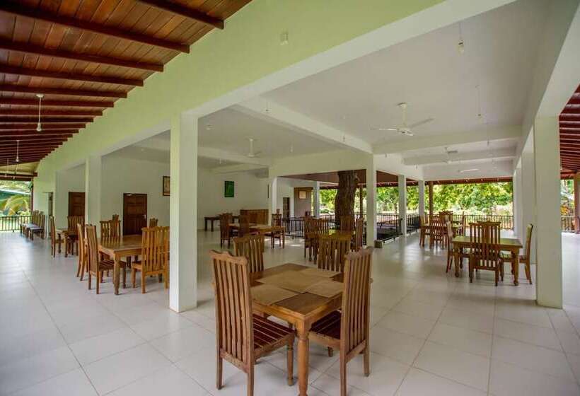 Отель Grand & Gangula