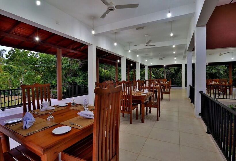 Отель Grand & Gangula