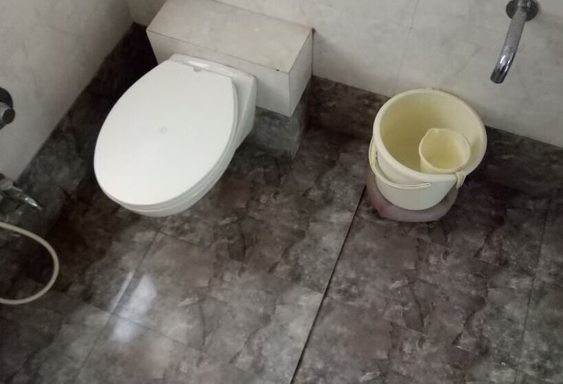 فندق Guruprerna Beacon Resort Dwarka