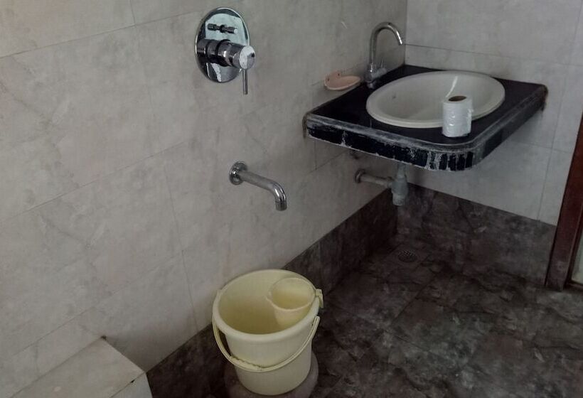 فندق Guruprerna Beacon Resort Dwarka