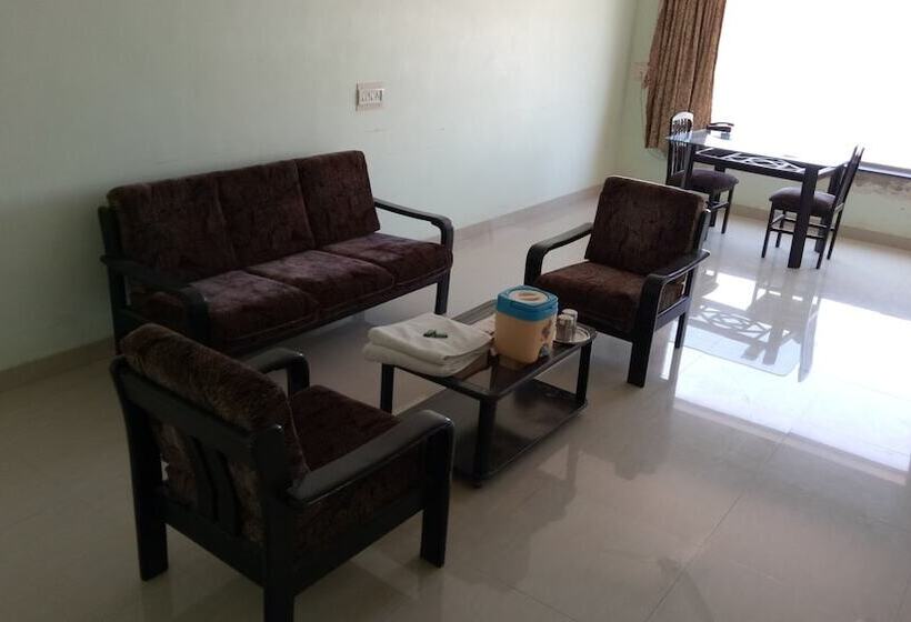 فندق Guruprerna Beacon Resort Dwarka