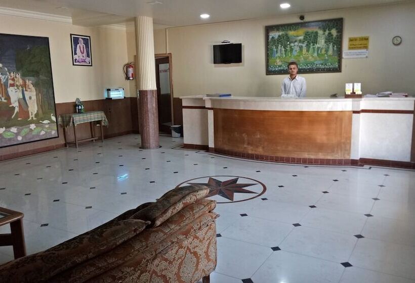 فندق Guruprerna Beacon Resort Dwarka