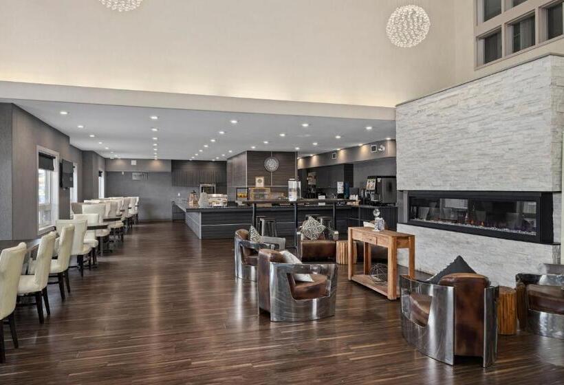 호텔 Home Inn & Suites Saskatoon South