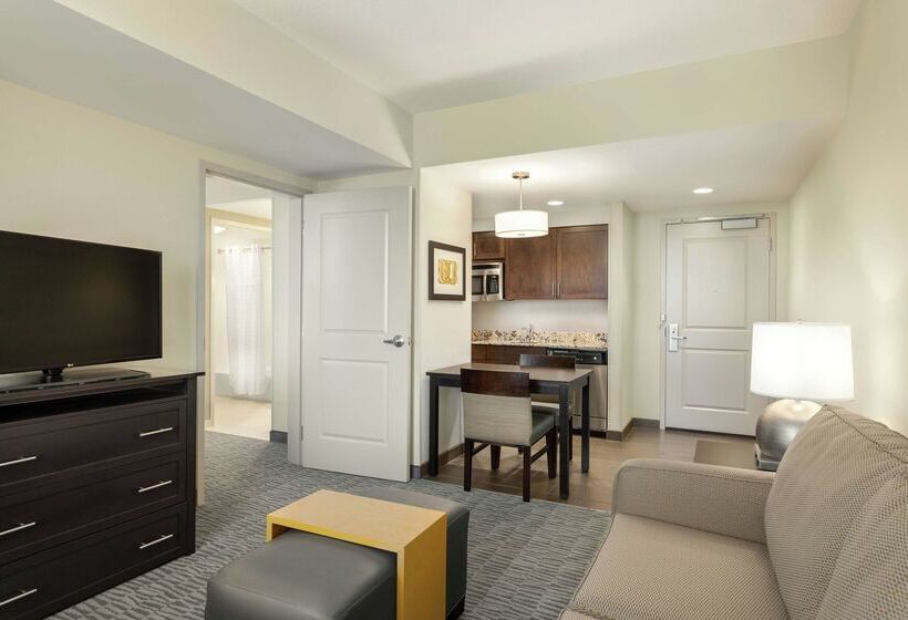 فندق Homewood Suites By Hilton Frederick