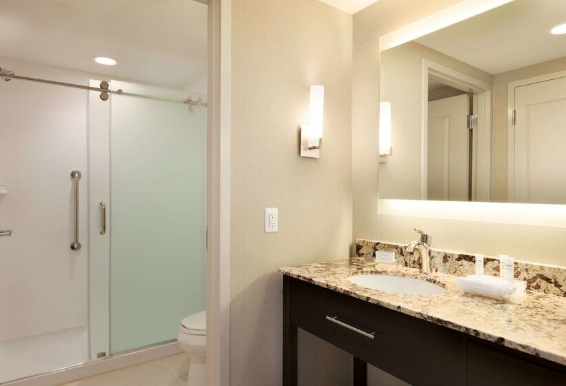 فندق Homewood Suites By Hilton Frederick