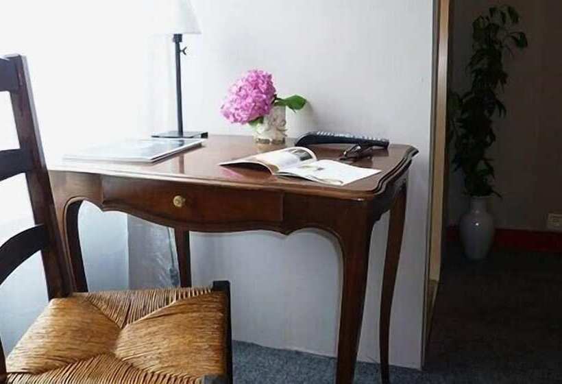 ホテル Hôtel Le Relais Lamartine