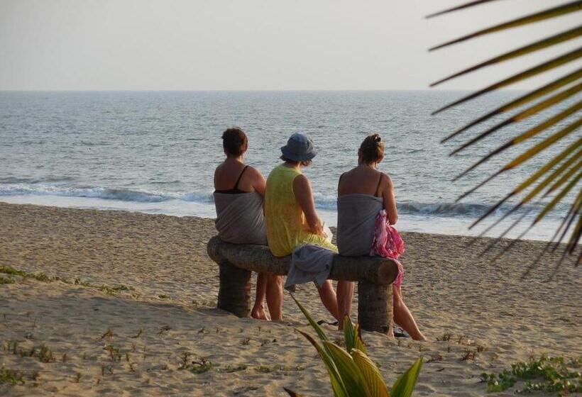 Отель Kanan Beach Resort