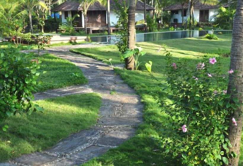 Отель Kanan Beach Resort