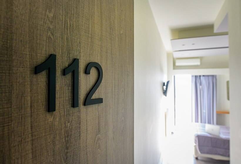 בית מלון כפרי Kleopatra Inn