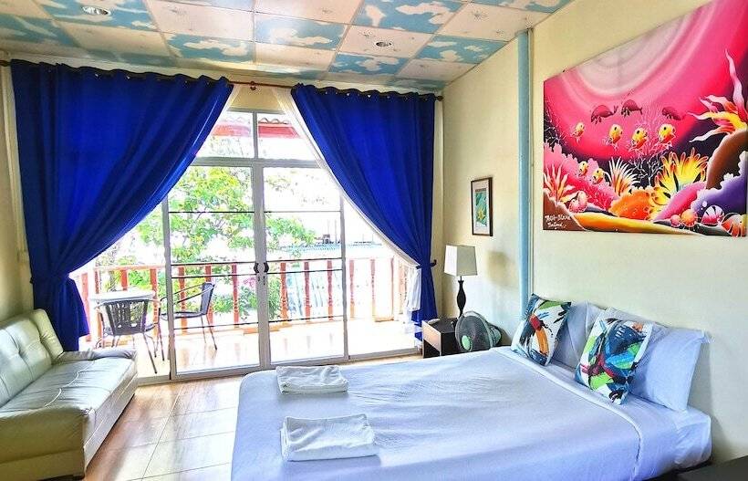 בית מלון כפרי Koh Mook Riviera Beach Resort