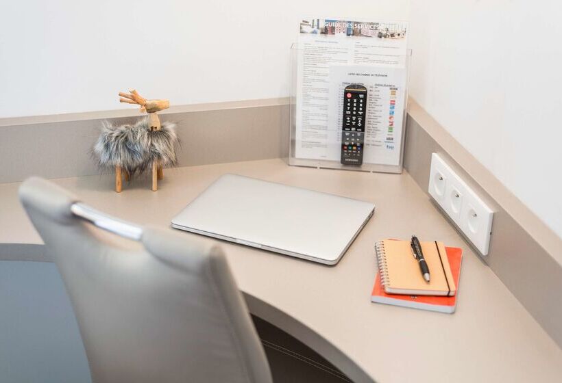 酒店 Kyriad Lyon Est Stadium Eurexpo Meyzieu