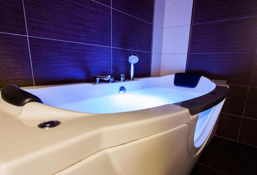 فندق Lavender Inn Permas Jaya