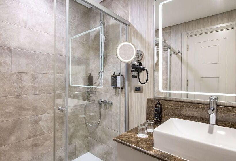 هتل Mercure Tbilisi Old Town