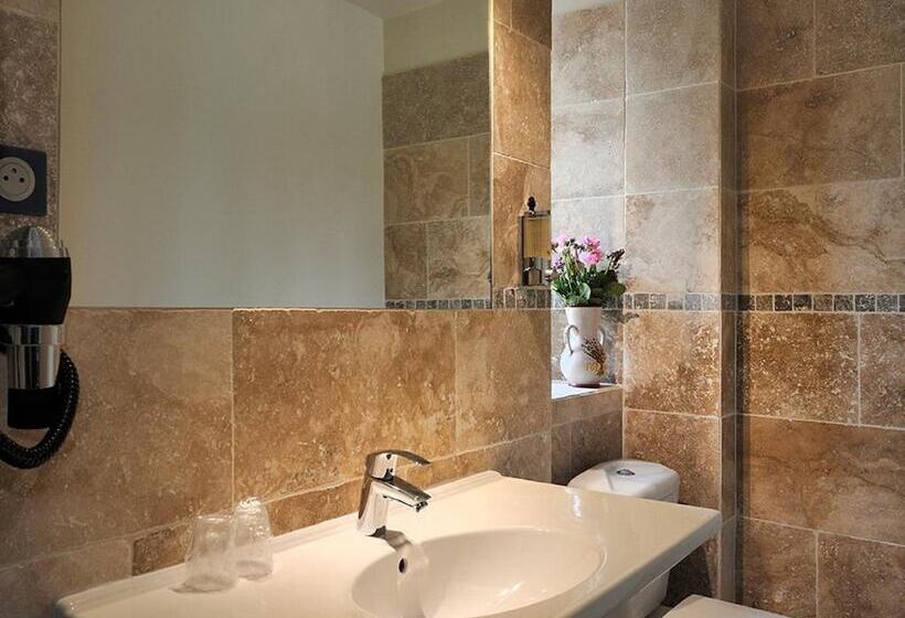 Отель Moulin Des Templiers Hôtel & Spa