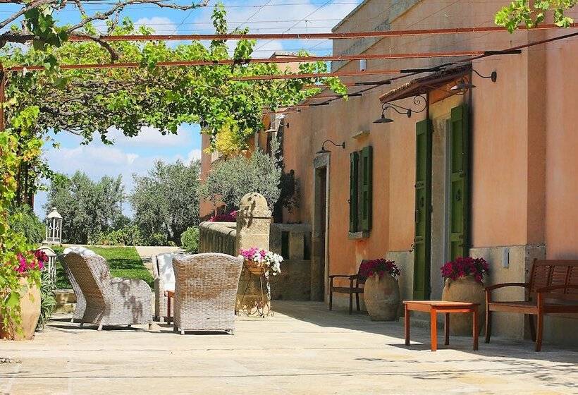 בית מלון כפרי Naturalis Bio Resort