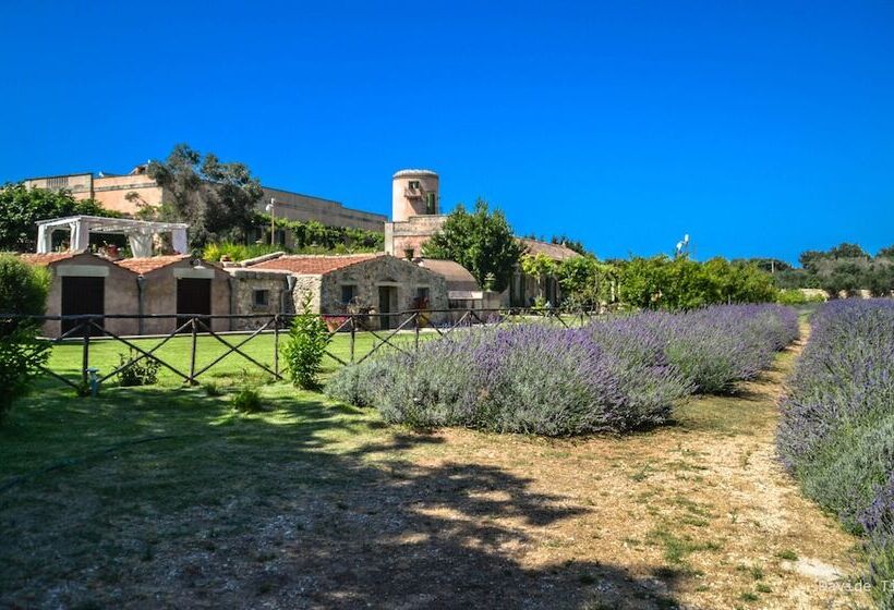 בית מלון כפרי Naturalis Bio Resort