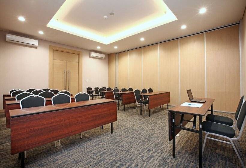 酒店 Neo Cirebon By Aston