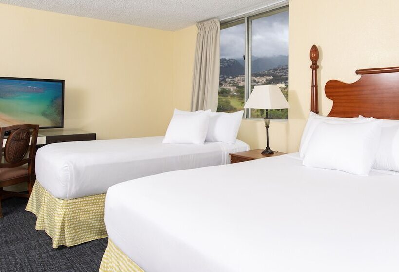 בית מלון כפרי Ohia Waikiki Studio Suites