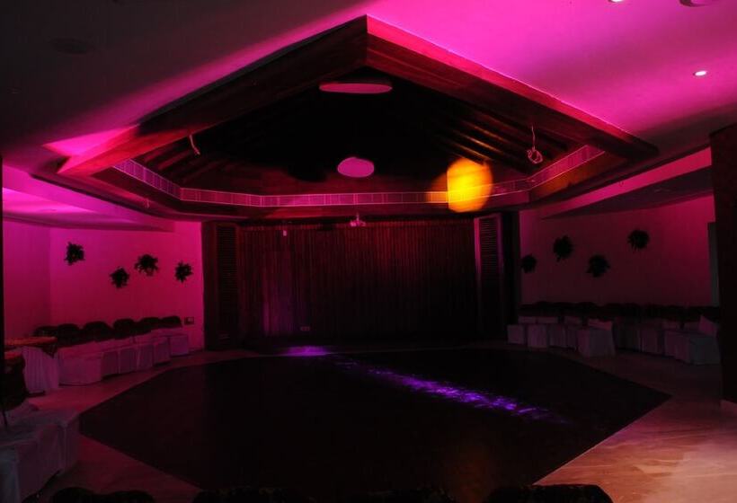 酒店 Palm Greens Club
