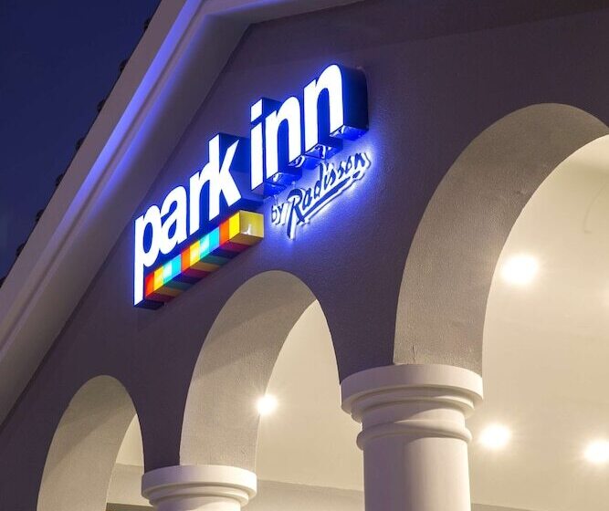 هتل Park Inn By Radisson Dammam