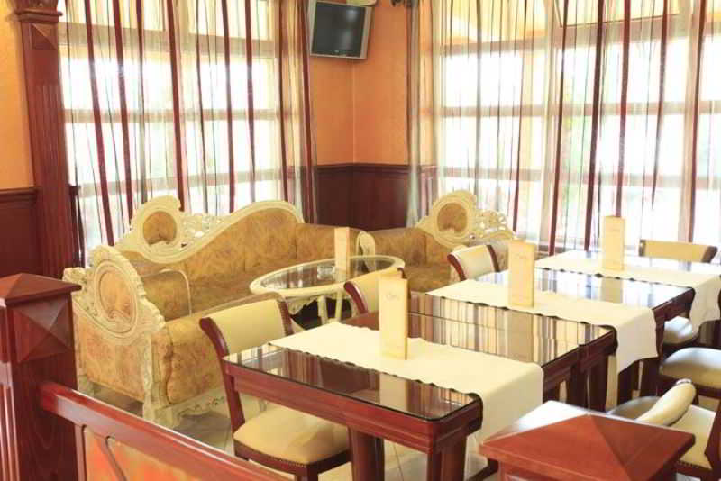 Отель Pasha Garni