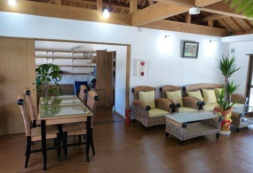 בית מלון כפרי Peace Island Taketomijima