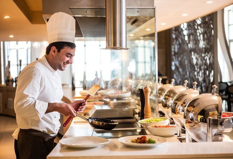 هتل Pik Palace, Shahdag, Autograph Collection