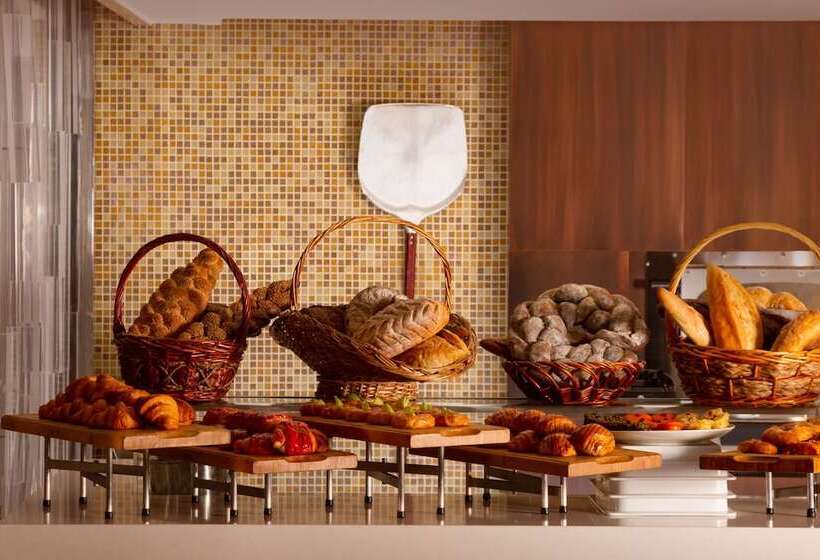 هتل Pik Palace, Shahdag, Autograph Collection