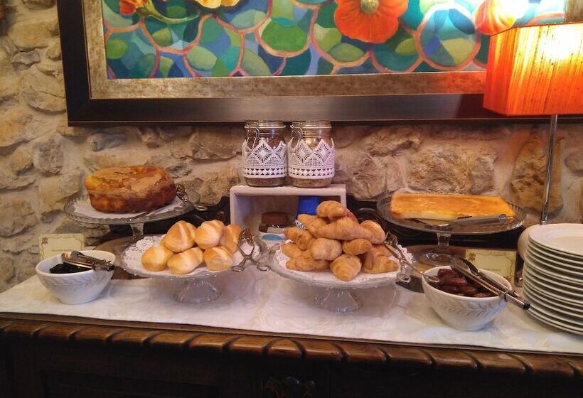 هتل Posada La Cotía