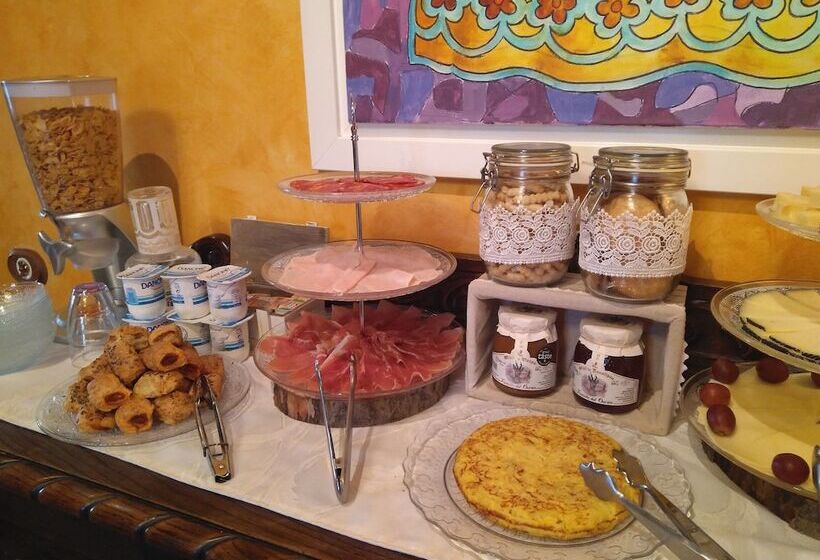 هتل Posada La Cotía