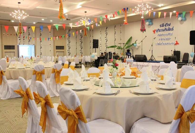 호텔 Prachuap Grand