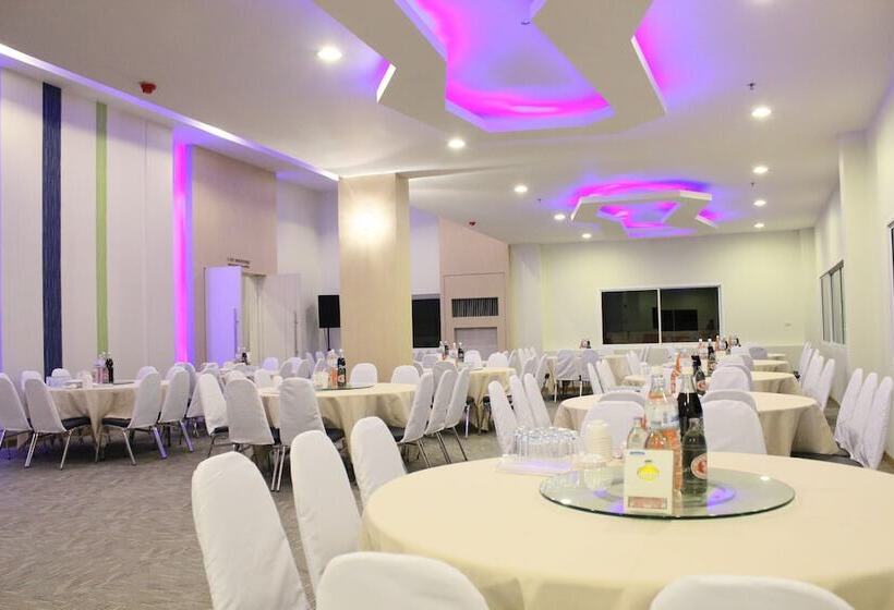 호텔 Prachuap Grand