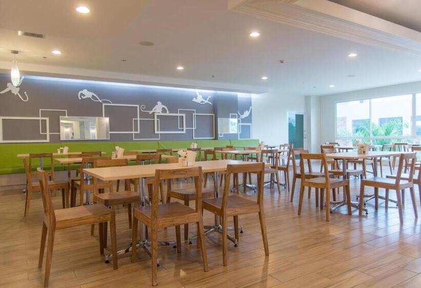 호텔 Prachuap Grand