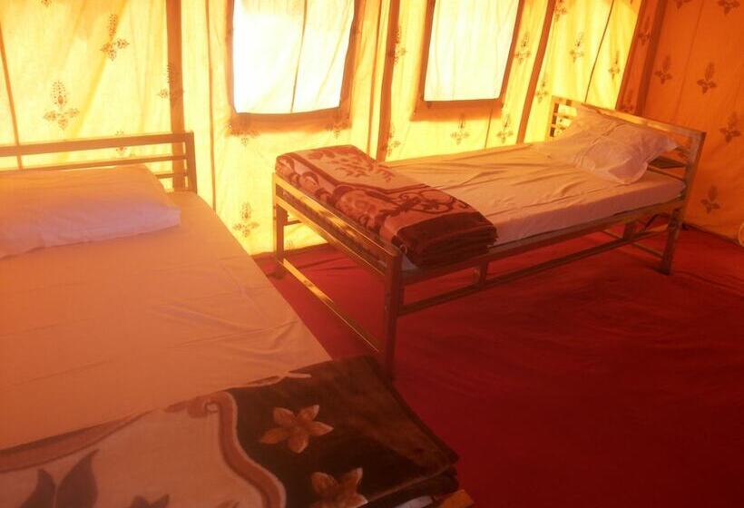 فندق Registan Desert Safari Camps