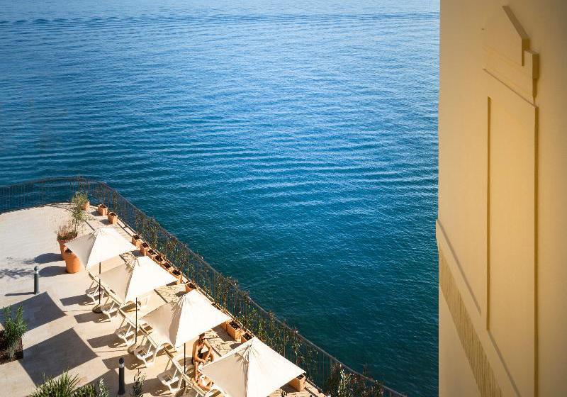 هتل Remisens Villa Belvedere